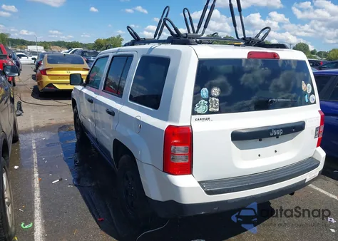 2016 Jeep Patriot Sport z USA, uszkodzony, nr VIN 1C4NJPBB2GD813451